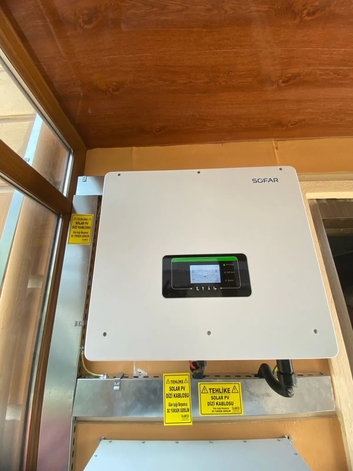 Sofar hibrit inverter montajı - Seferihisar GES kurulumu